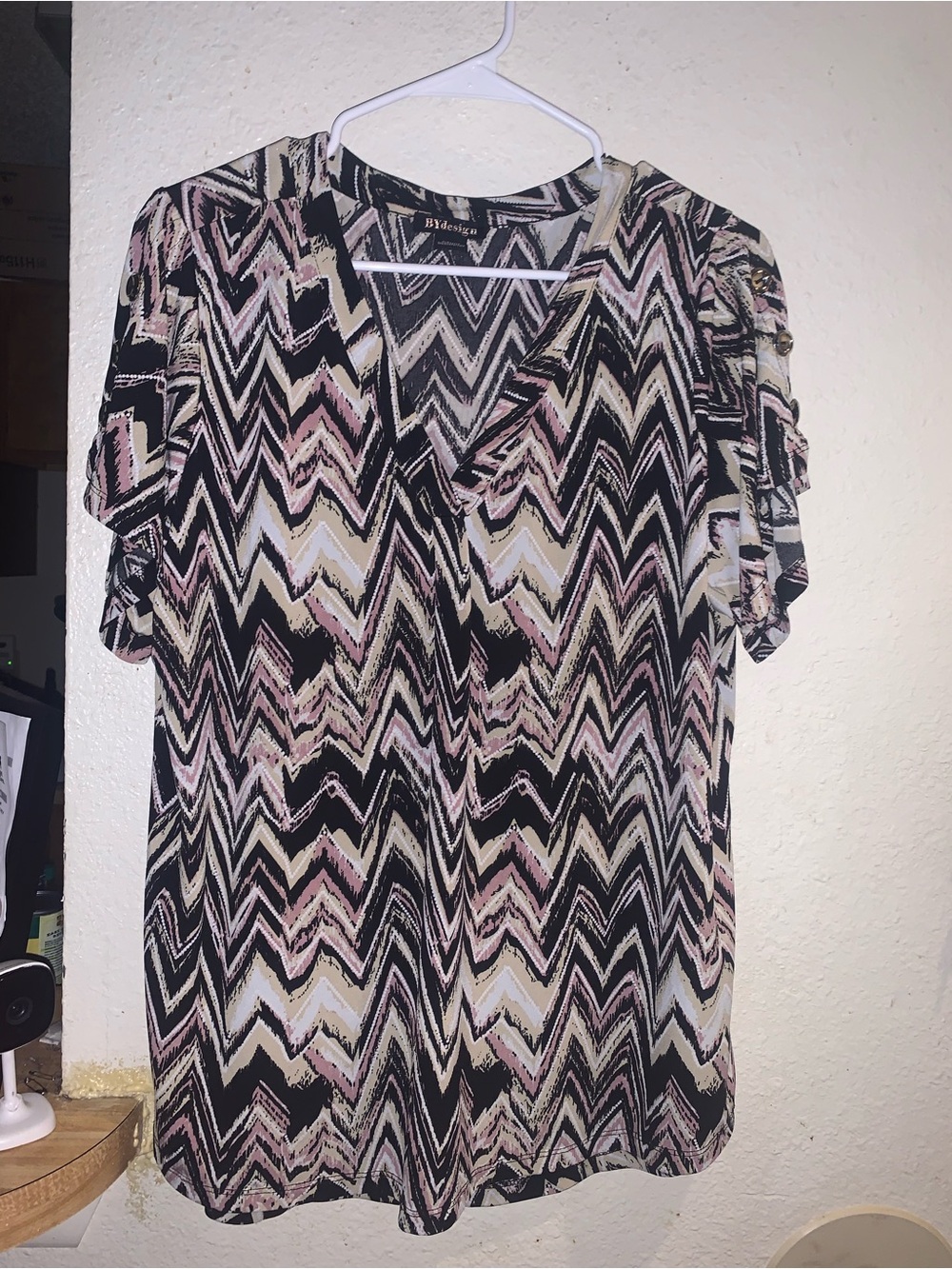 Blissstyle Chevron V-Neck Short Sleeve Blouse — Black, Pink & Cream